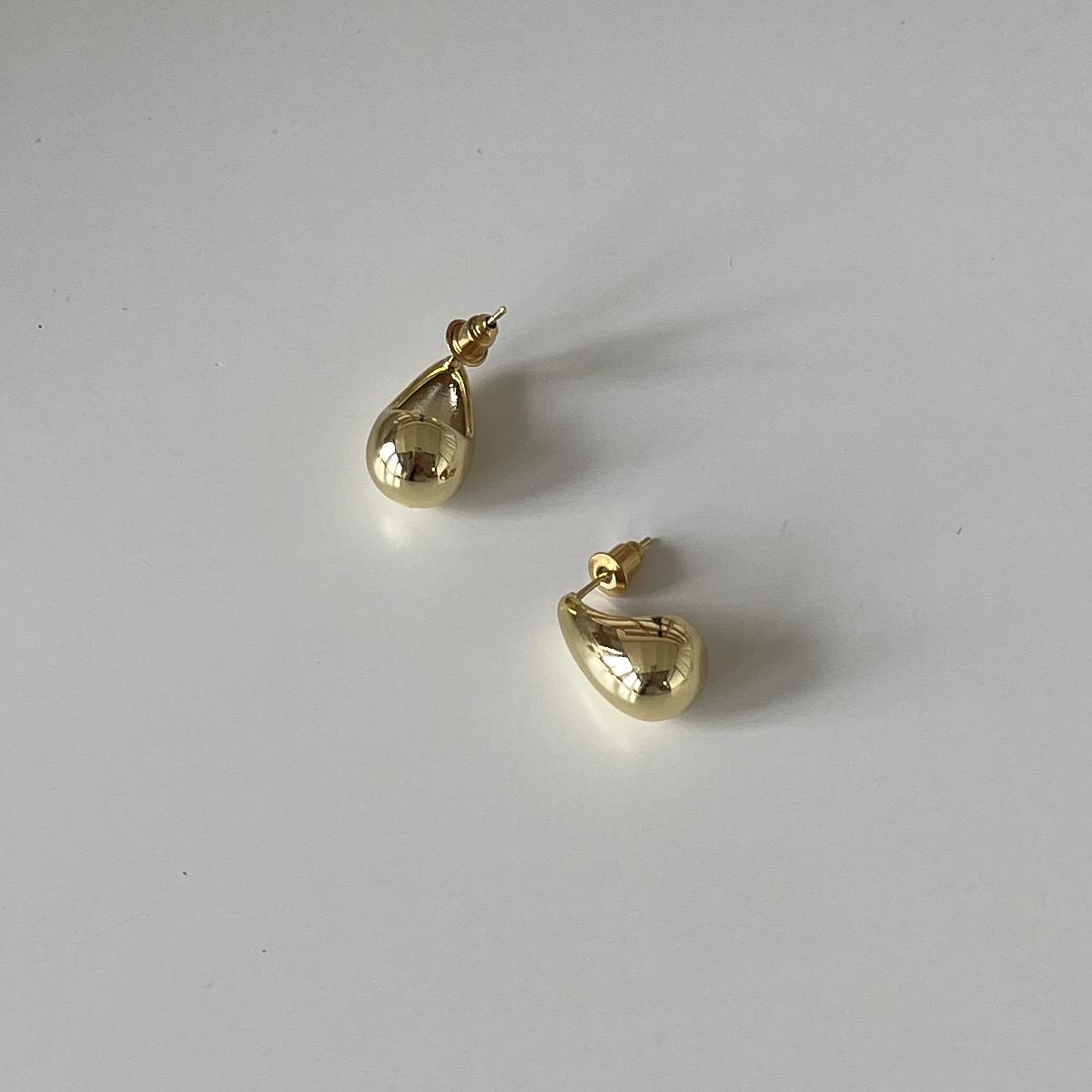 Cleo Earrings (Extra Small)