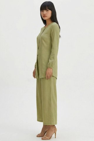 Zephira Button-down Blouse