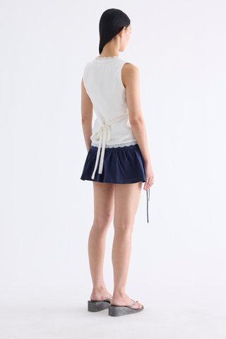 Jesecca V-Neck Fitted Top