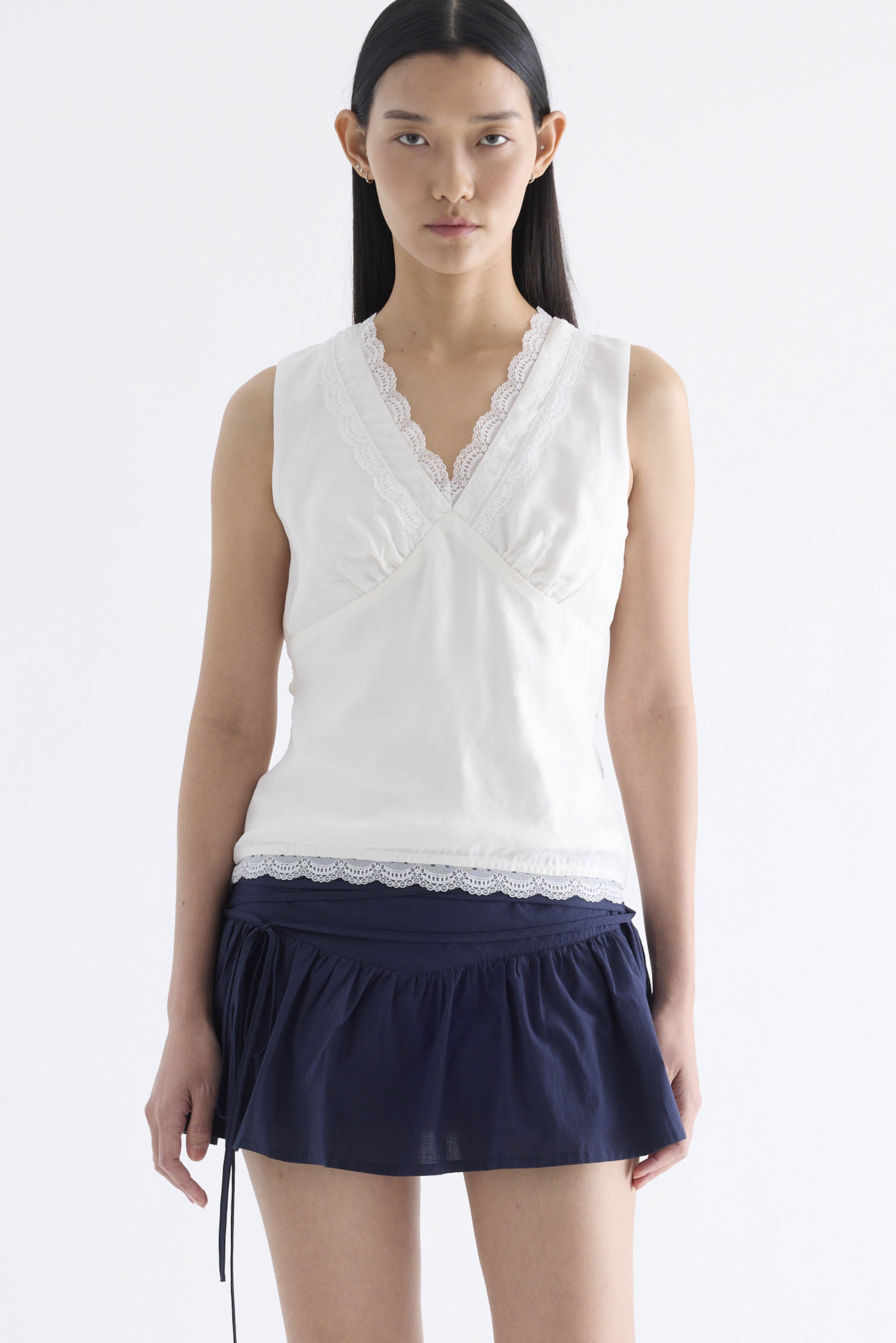 Jesecca V-Neck Fitted Top