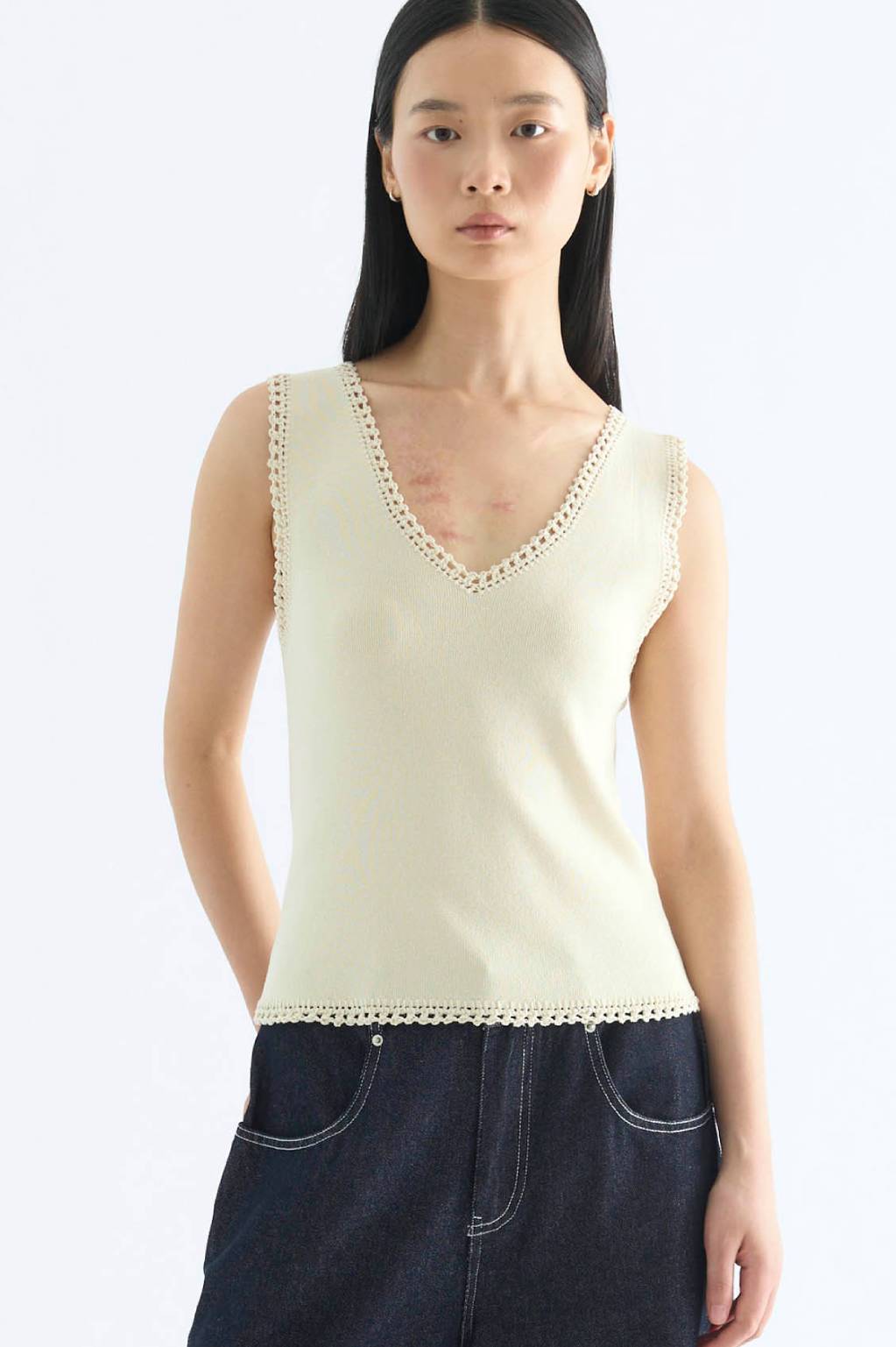 Decole Crochet Trim Knit Tank