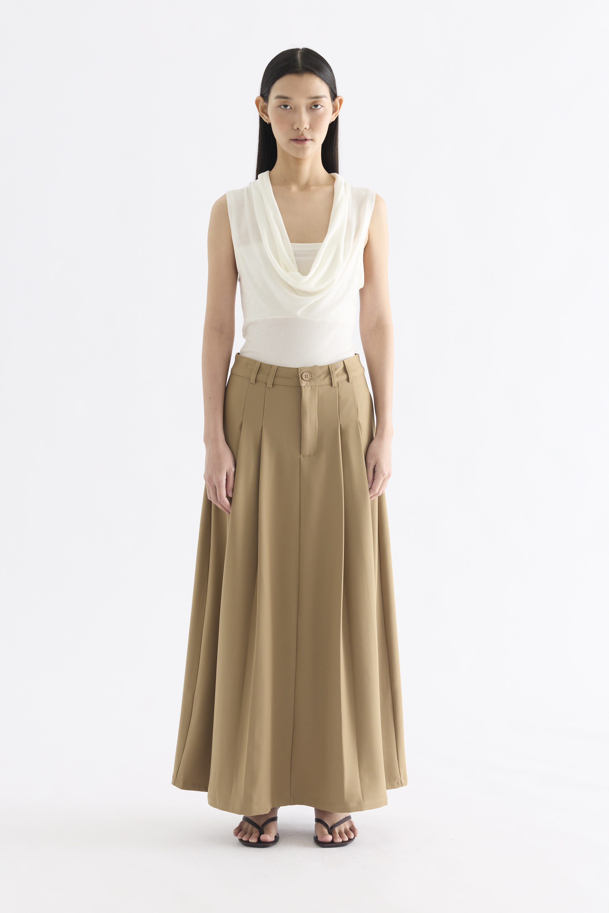 Juna Mid-Rise A-Line Skirt