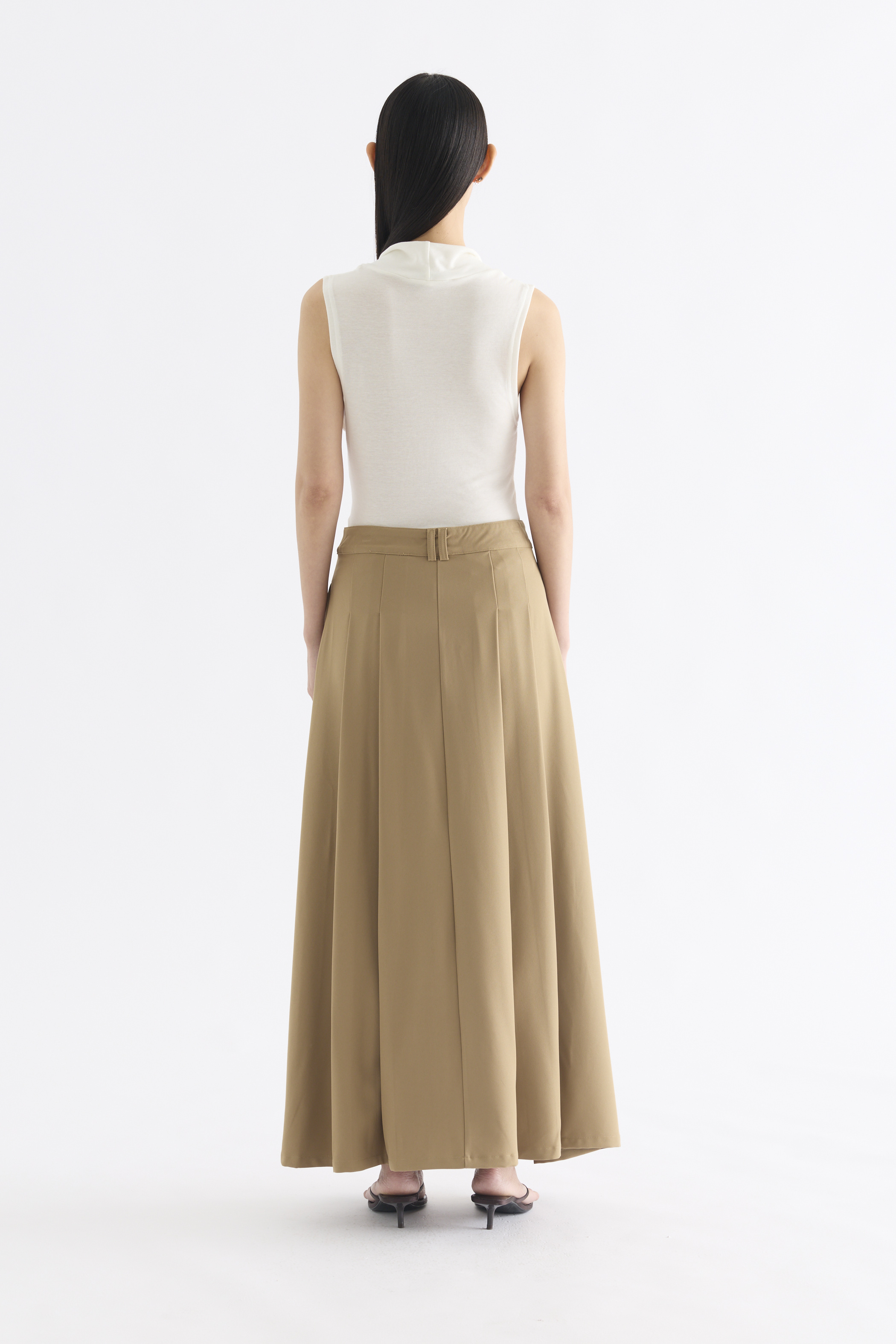 Juna Mid-Rise A-Line Skirt