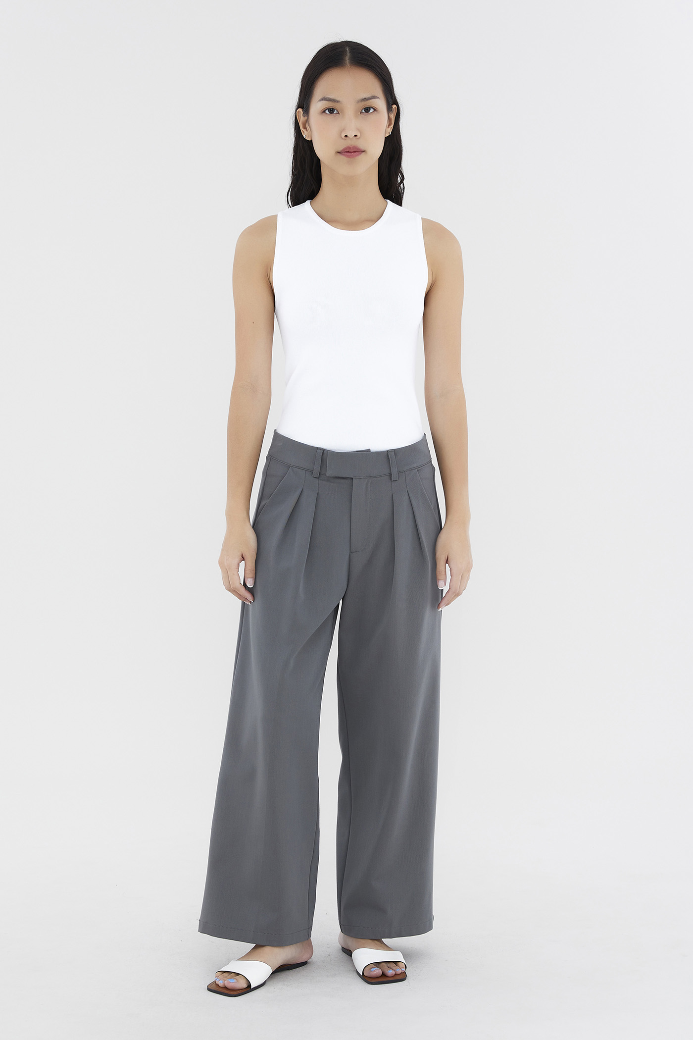 Juralle Low-Rise Tailored Pants