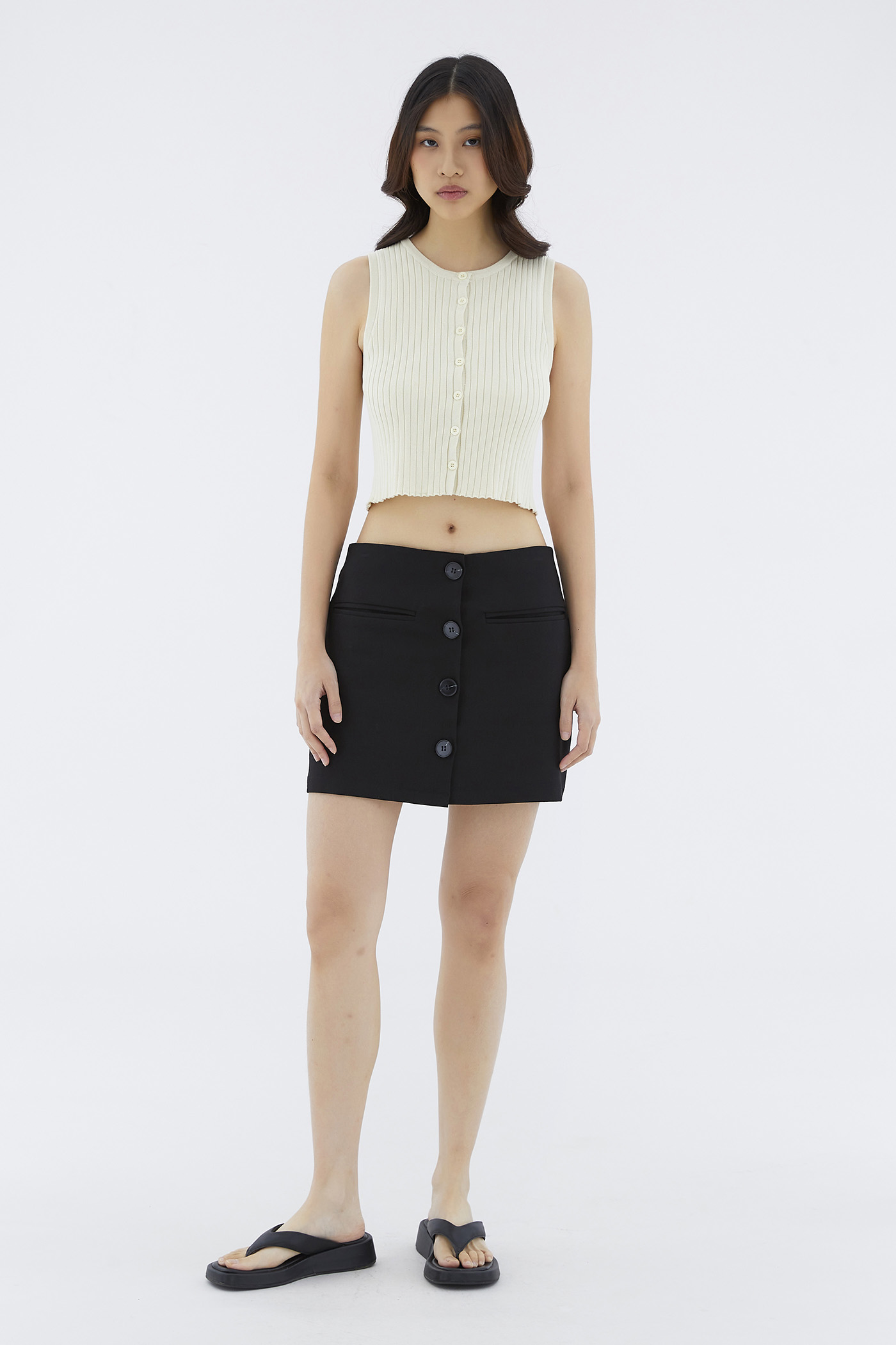 Felane Low-Rise Mini Skirt