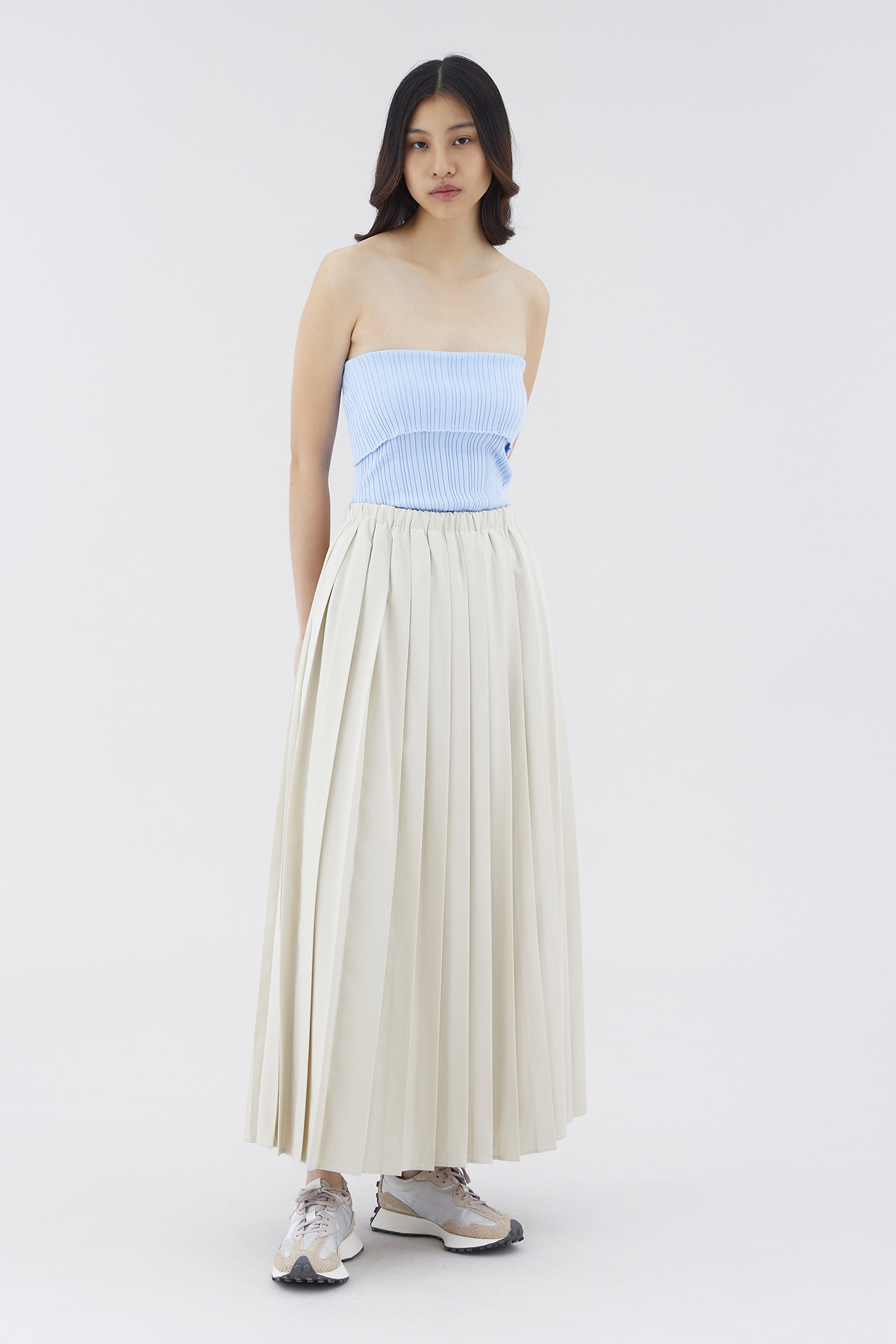 Avara Relaxed Pleated Skirt