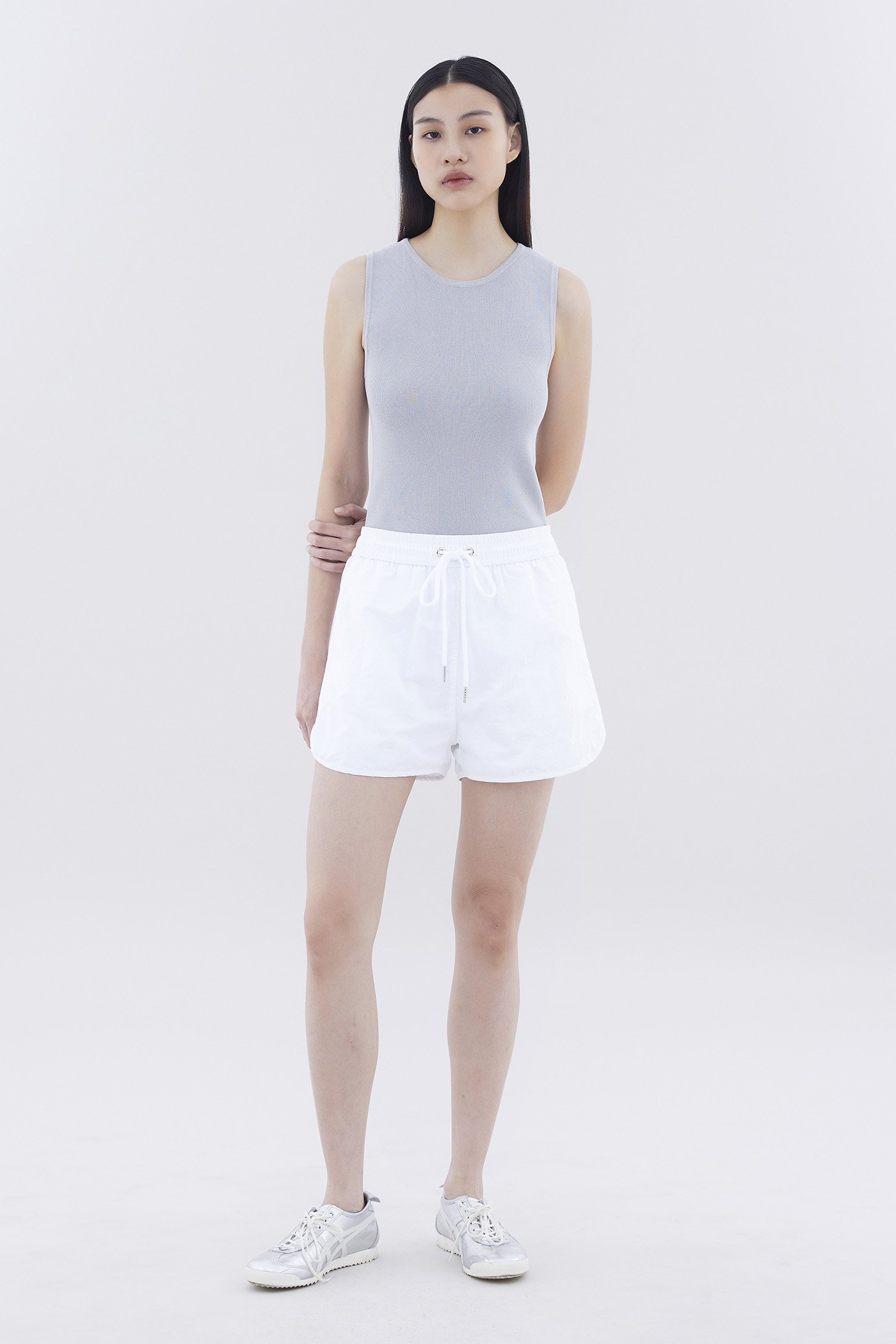 Ellegra Curve-Hem Shorts