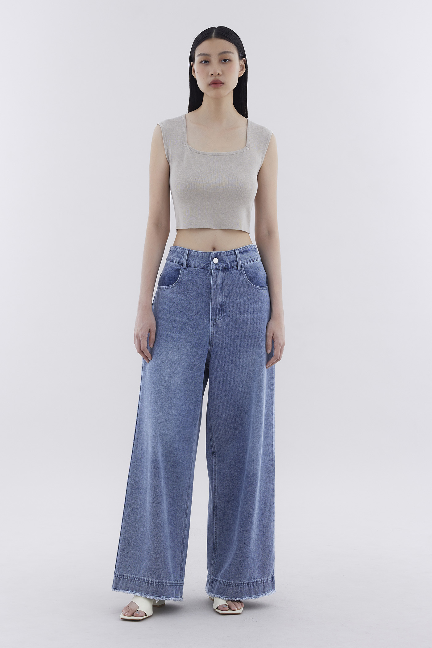 Rukaen Mid-Rise Straight Jeans