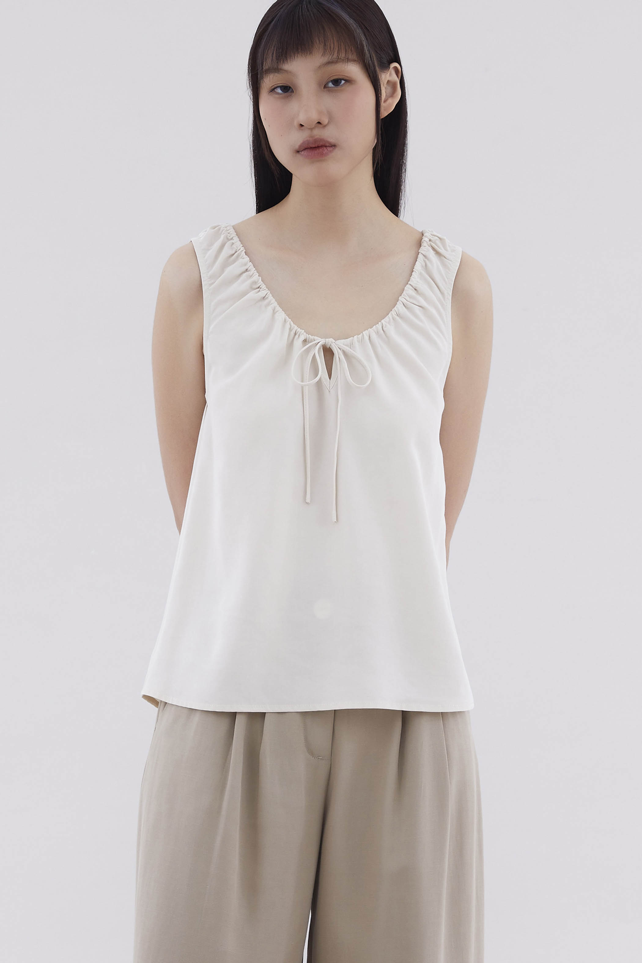 Sylphy Gathered-Neck Top